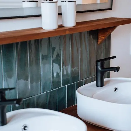 Bed & Breakfast Surf D'hotes *