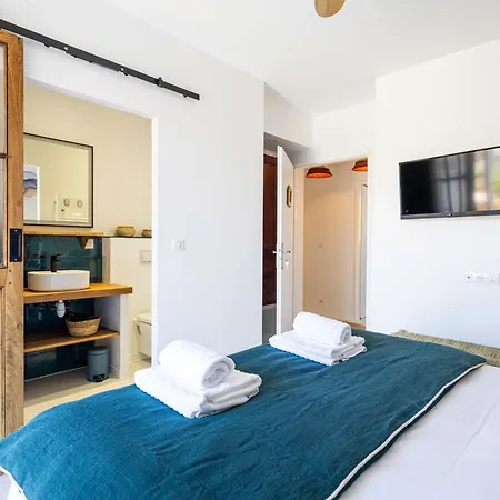 Surf D'hotes 3*