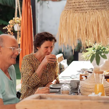Bed & Breakfast Surf D'hotes *