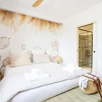 Surf D'hotes Bed and Breakfast