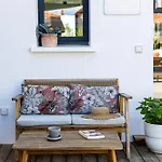 Surf D'hotes Bed and Breakfast 3*