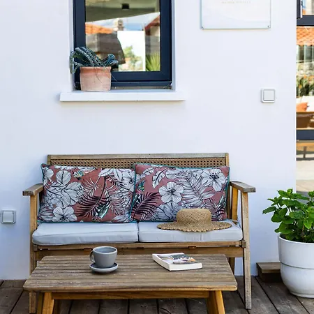 Surf D'hotes Bed & Breakfast 3*