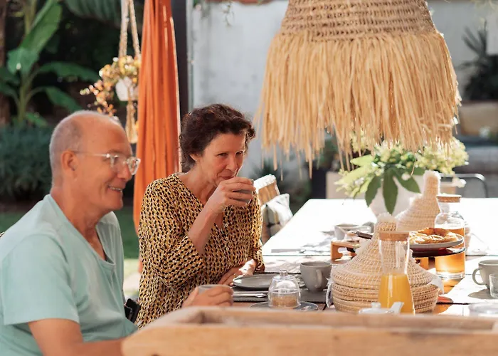 Frühstückspension Surf D'hotes 3*